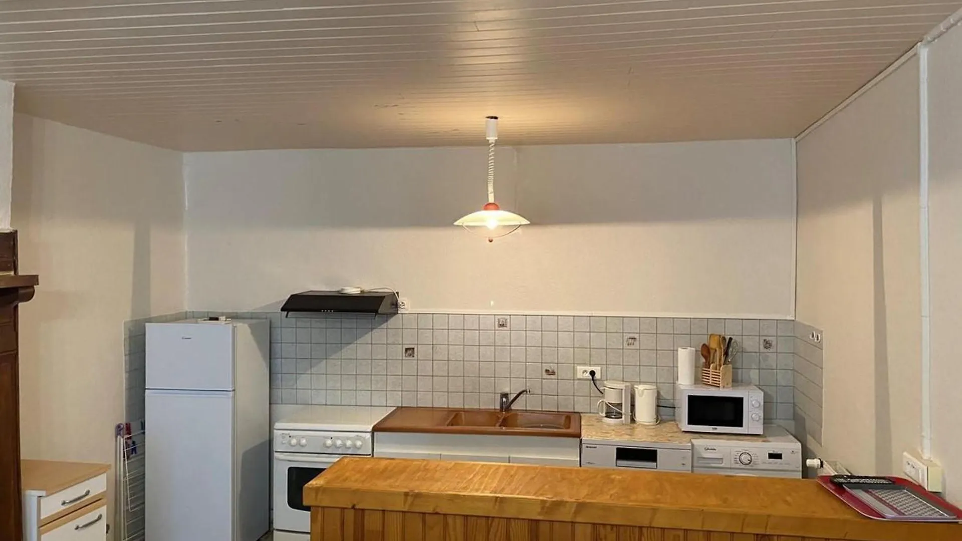 Holiday home Gite Chaleureux Avec Jardin, Proche De Salers, Activites Nature Et Sports D'Hiver, Wi-Fi Inclus - Fr-1-742-372 Drugeac France